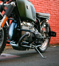 BMW 2 VALVE SWINGARM MOUNTED LICENSE PLATE MOUNT image 1